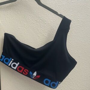 Half sleeve Adidas sports bra